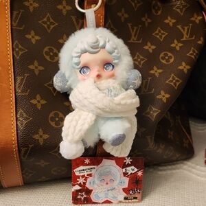 Skullpanda Blue and White Keychain Accessory